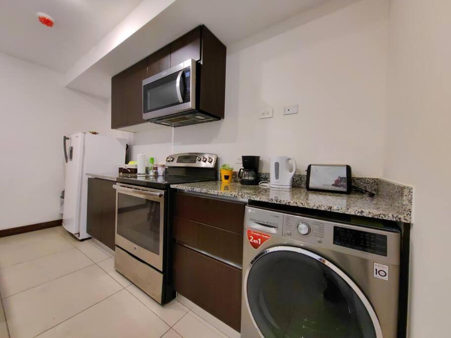 1102 Torre Los Yoses Hermoso Apartamento En Barrio Escalante Sin Parqueo San José Zewnętrze zdjęcie