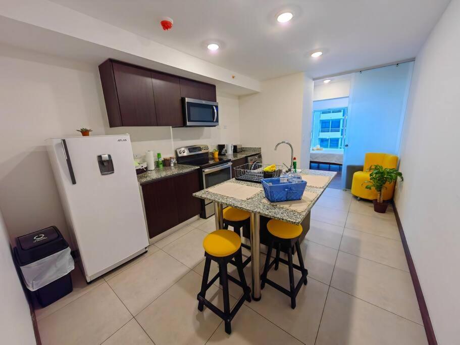 1102 Torre Los Yoses Hermoso Apartamento En Barrio Escalante Sin Parqueo San José Zewnętrze zdjęcie
