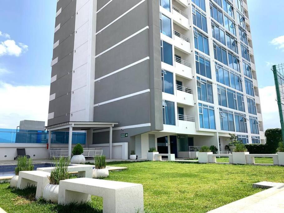 1102 Torre Los Yoses Hermoso Apartamento En Barrio Escalante Sin Parqueo San José Zewnętrze zdjęcie